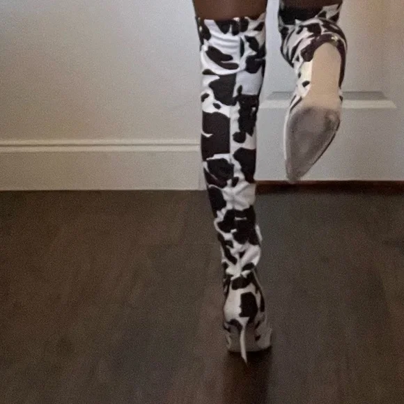 Steven Madden | VAVA | Cow Print - thigh high boots - Picture 6 of 6